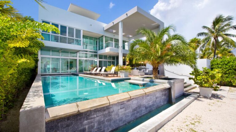 Luxurious Modern Miami Beach House For Rent 50 000 Per Month