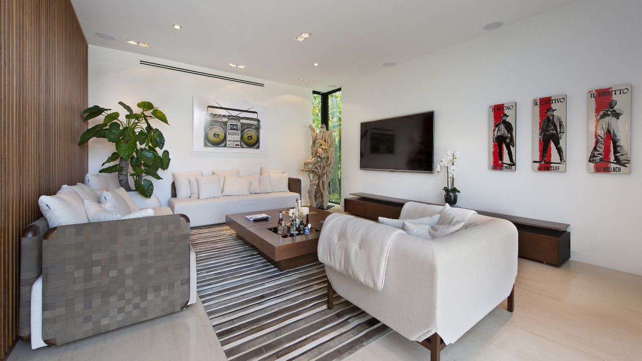 Clean and Spacious Great Room is masterful designed by talent Architect Paul McClean