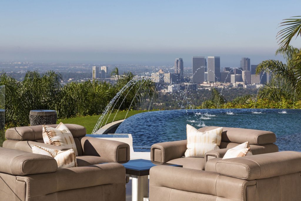 Extraordinary Modern Home in Los Angeles by Ferrugio Design & Associates, luxury houses