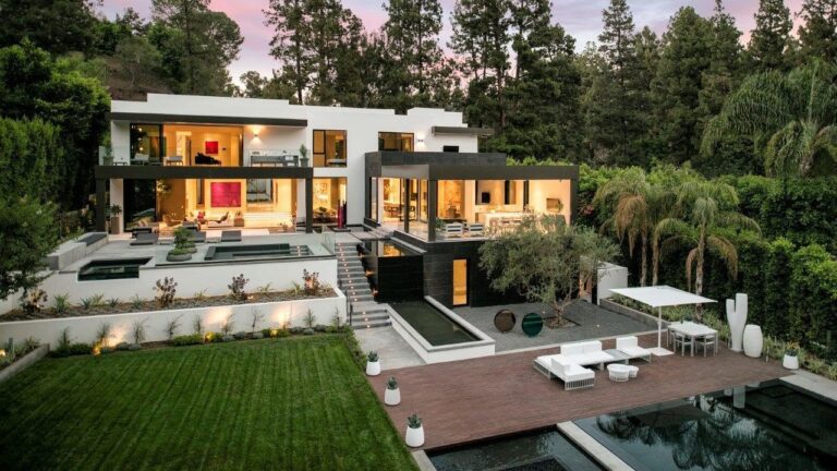 Lago Vista Drive Modern Home in Los Angeles