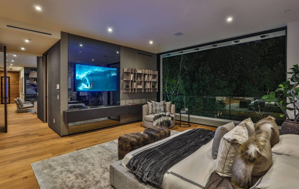 Sierra Alta Modern Home in Los Angeles by CLR Design Group, luxury house