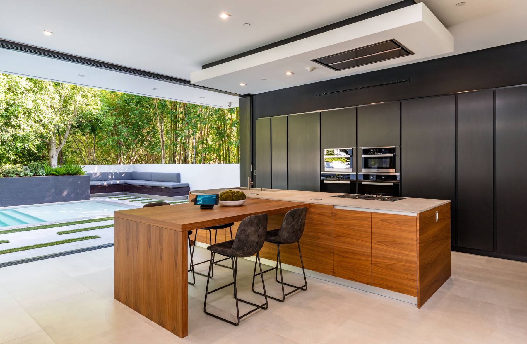 16 Innovative modern kitchen design ideas that create your dream kitchen.