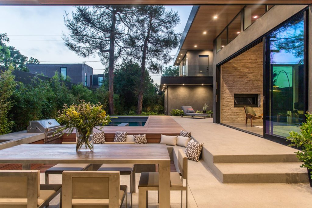 Modern Home Palms Boulevard in Venice, California by Electric Bowery