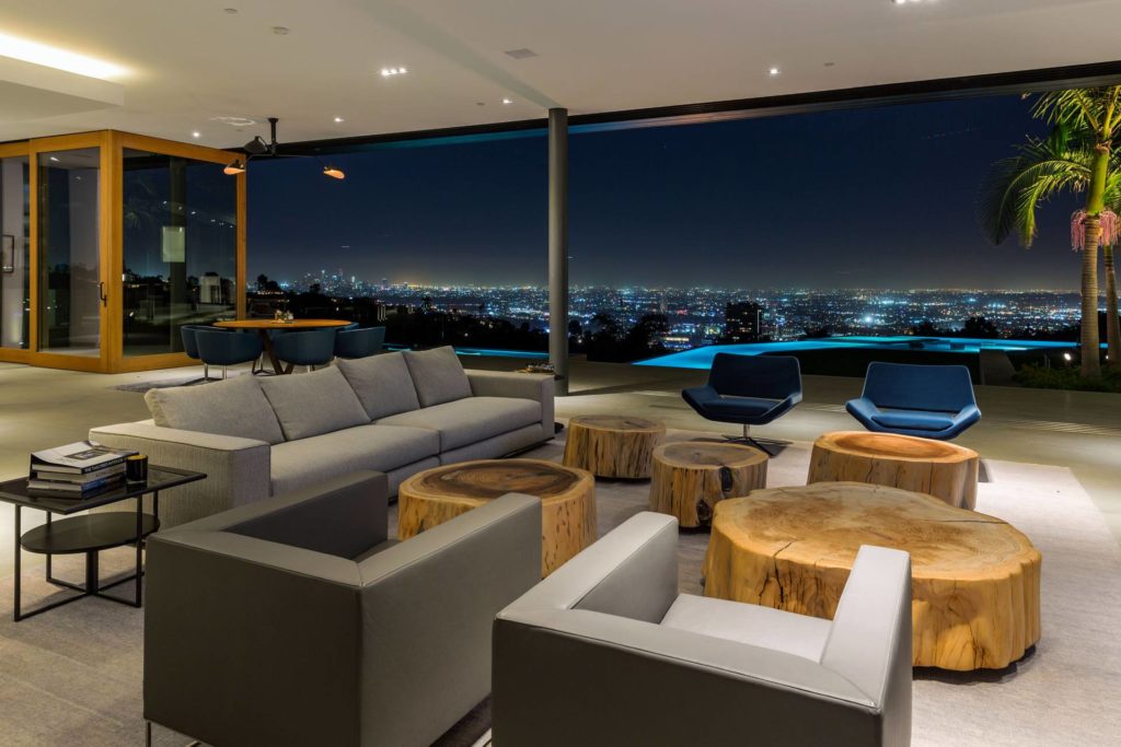 Gilcrest Drive Modern Mansion in Los Angeles by Bonura Building , luxury houses
