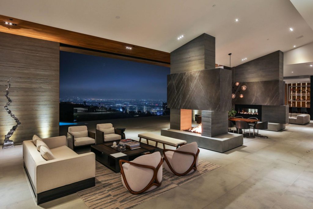 Gilcrest Drive Modern Mansion in Los Angeles by Bonura Building , luxury houses