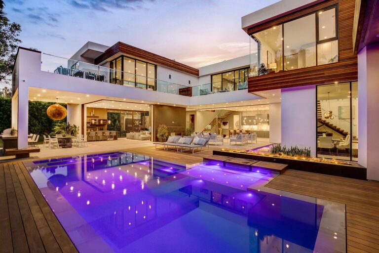 Extraordinary Valley Vista Modern Home in Los Angeles by C-Oliveria Design Studio