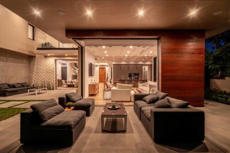 Sandy Lane Modern Home in California by C-Oliveria Design Studio