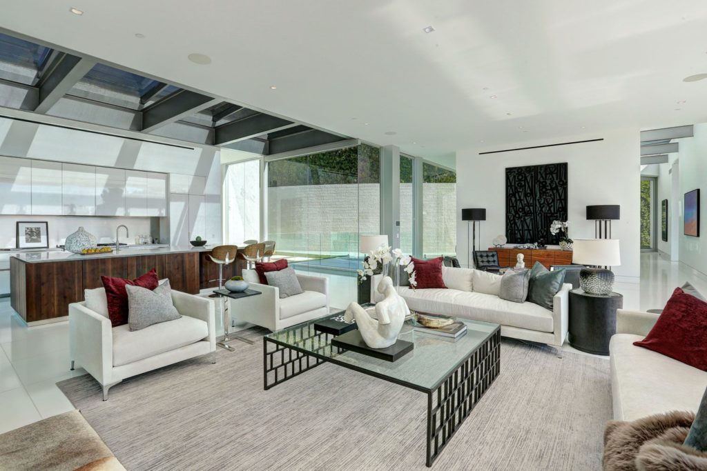 1814 North Doheny Drive - Magnificent blend of indoor and outdoor space by Paul McClean