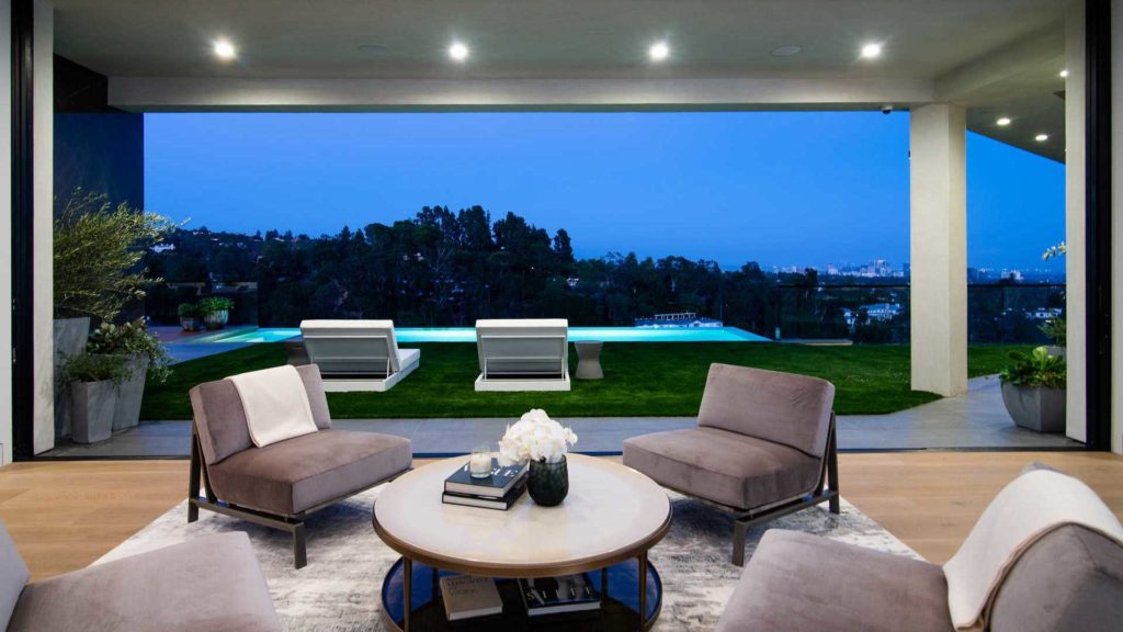 Mango Way modern home, luxury houses, Los Angeles