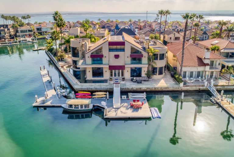 Beautiful Buccaneer Way Bay Front home in California
