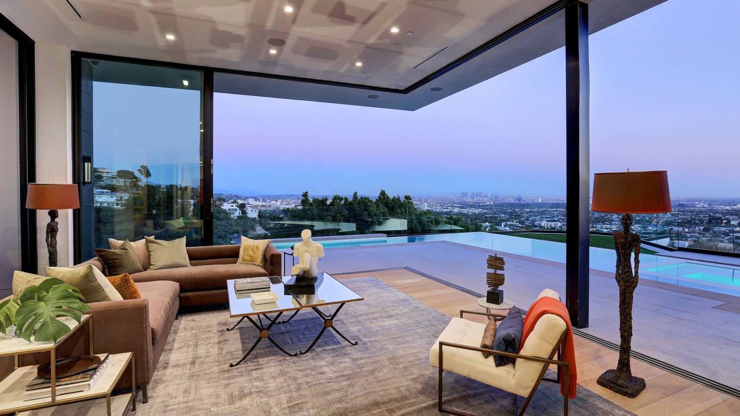 Sunset View Modern Home in Hollywood Hills by Studio Tim Campbell
