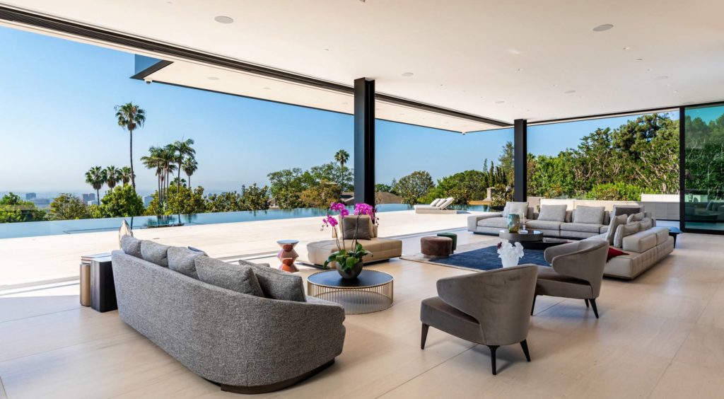 Dramatic Greatest Modern Megamansion in Los Angeles by Paul McClean, luxury houses