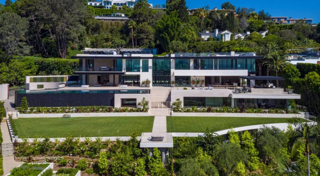 Dramatic Greatest Modern Megamansion in Los Angeles by Paul McClean, luxury houses