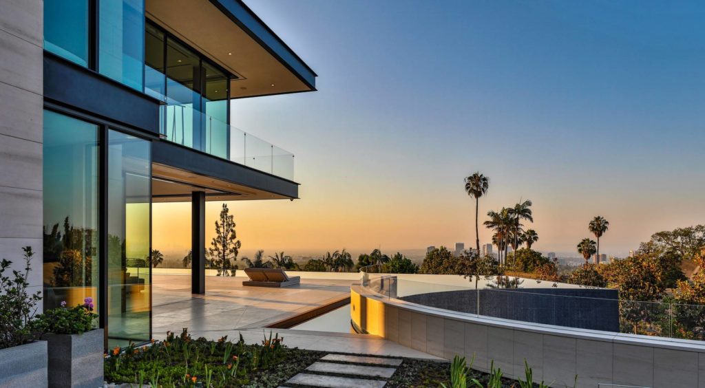 Dramatic Greatest Modern Megamansion in Los Angeles by Paul McClean, luxury houses