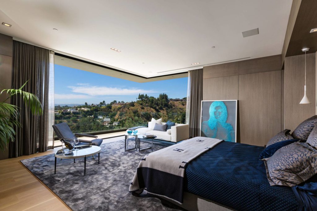 Oriole Way Masterpiece in Los Angeles by IN-EX Design Studio LA