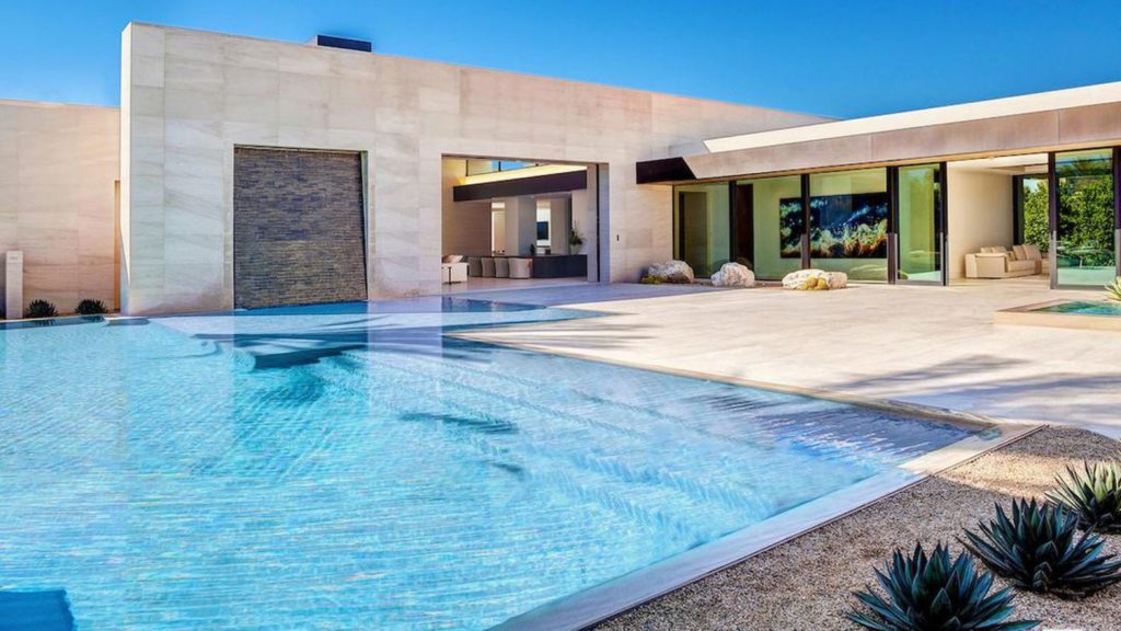 Modern Home in La Quinta, luxury house