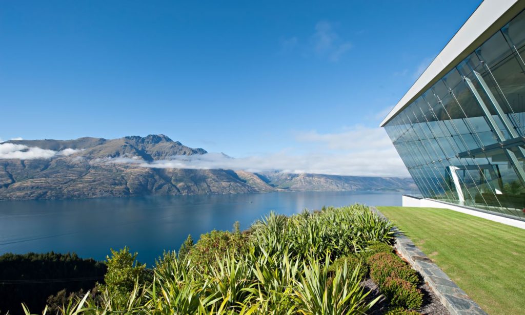 Villa in New Zealand, luxury house