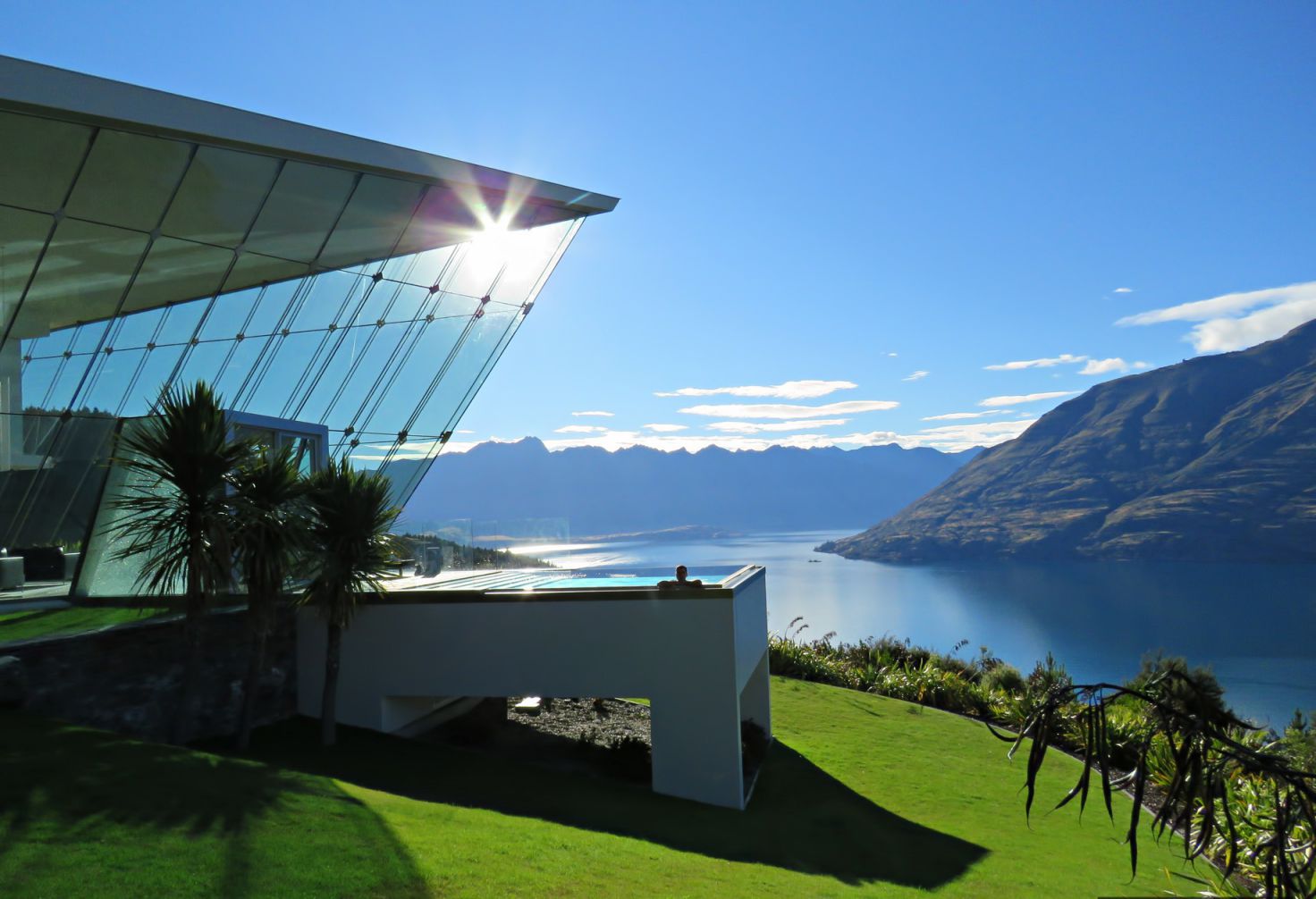 Jagged-Edge-Luxury-Residence-in-New-Zealand-3