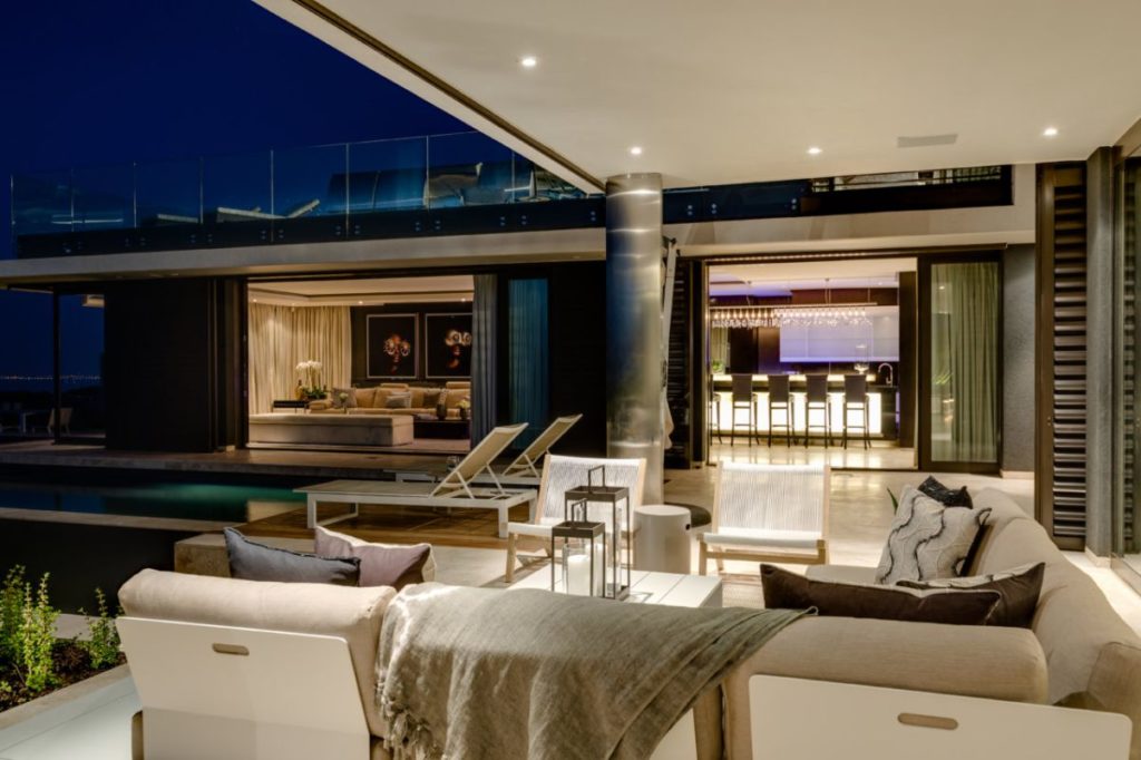 luxury house, Modern Villa in Cape Town