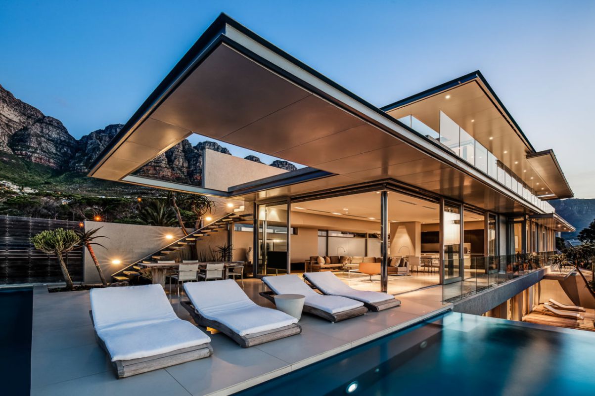 The-Crescent-A-prestigious-property-in-Camps-By-South-Africa-by-SAOTA-1