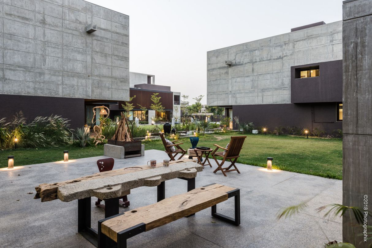 The-Screen-House-in-India-17