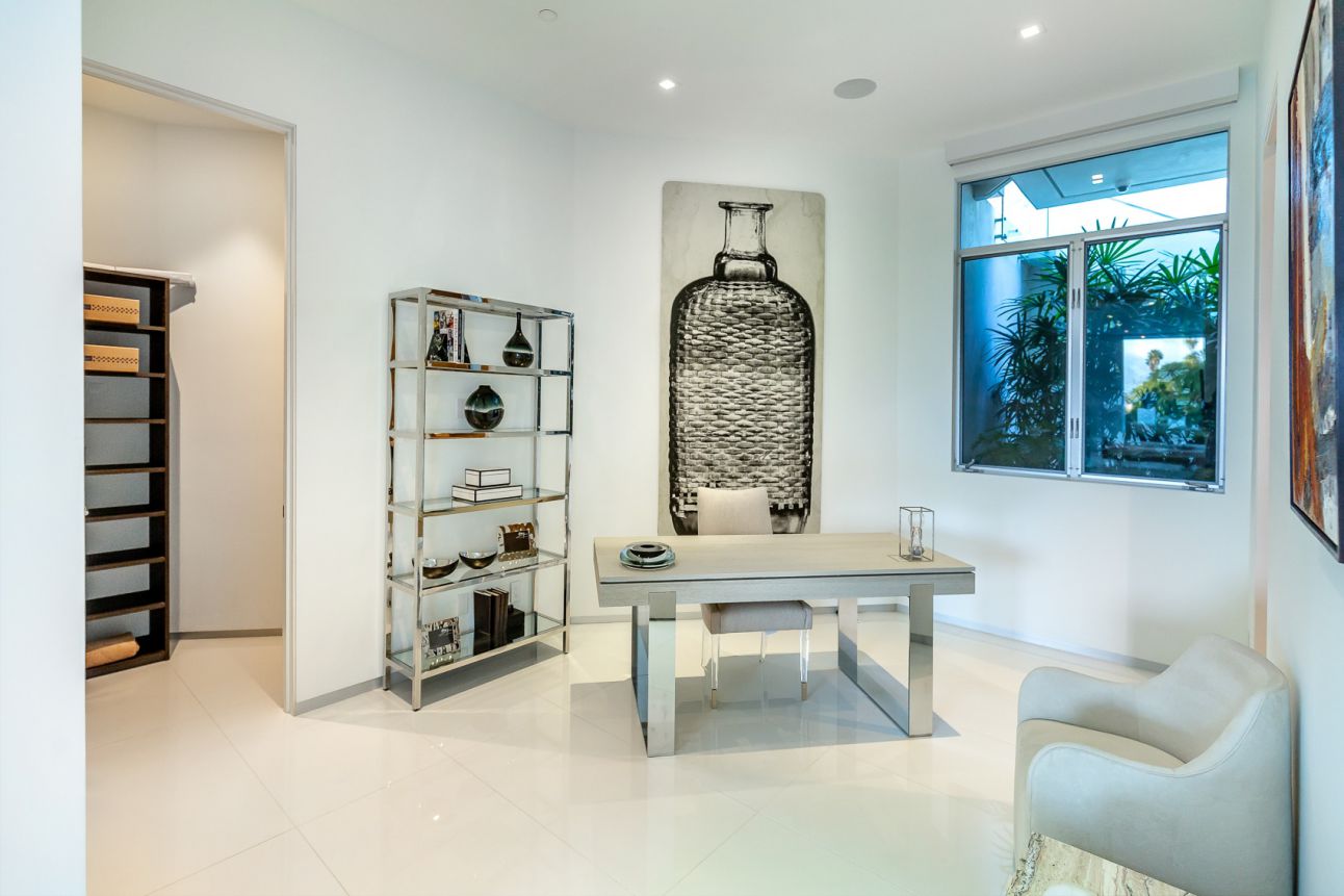 Modern-home-9311-Readcrest-drive-Beverly-Hills-Los-Angeles-23