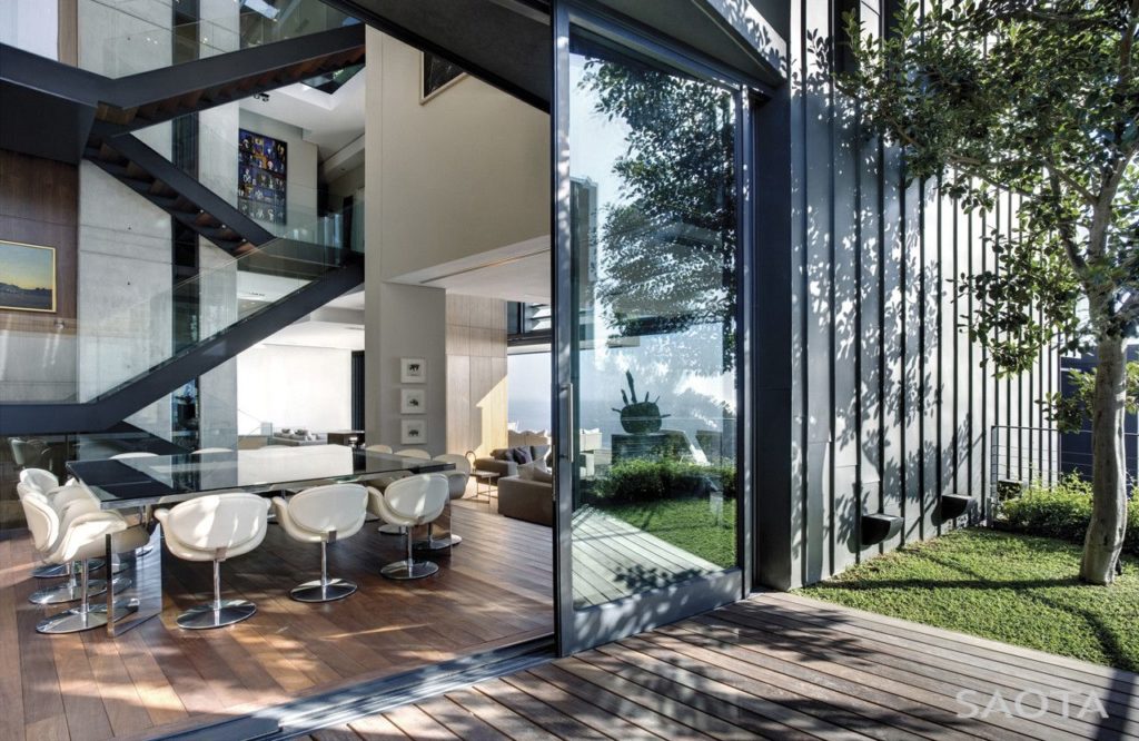 luxury house, modern home, luxury residence in Cape Town