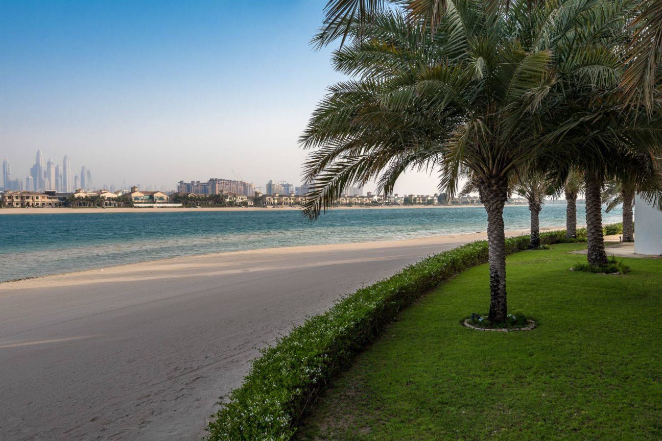 Palm Jumeirah Beachfront Palace in Dubai, United Arab Emirates