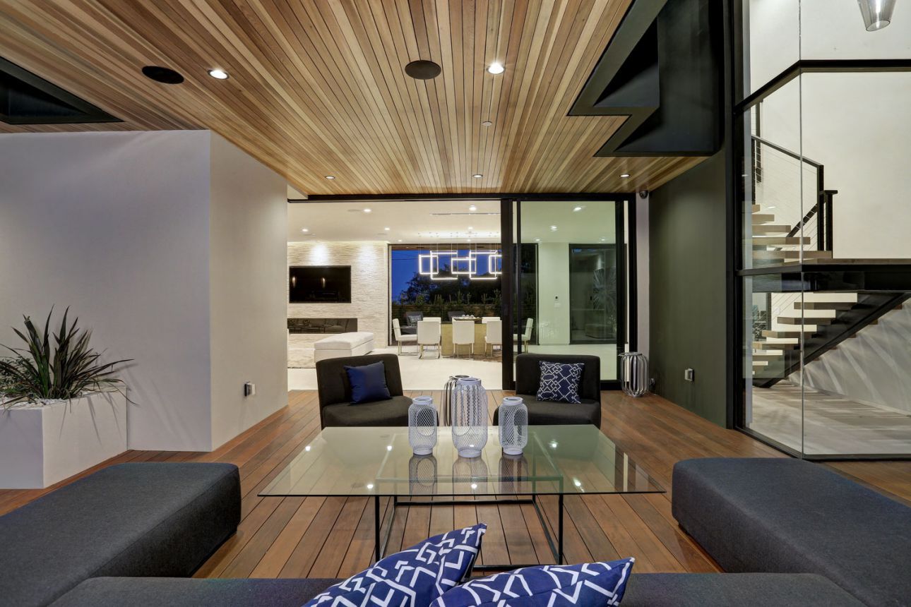 Modern-home-8381-Hollywood-Blvd-Los-Angeles-23