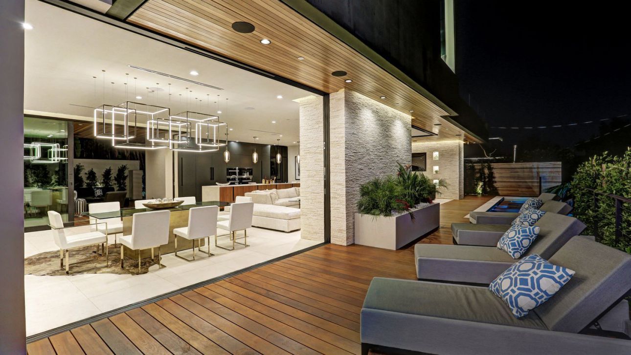 Modern-home-8381-Hollywood-Blvd-Los-Angeles-24