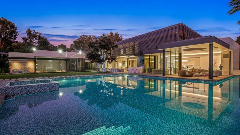 Beverly Hills Modern Mansion, real estates news