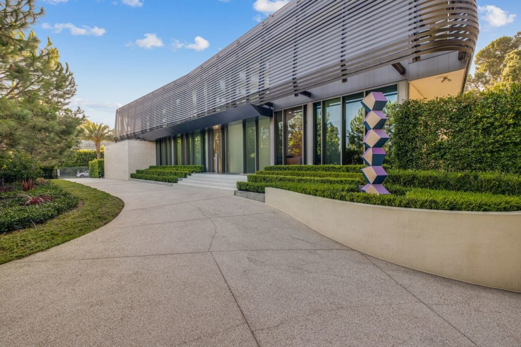 Beverly Hills Modern Mansion, real estates news