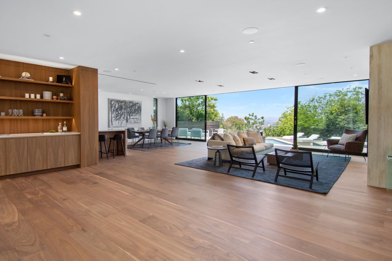 9040-Alto-Cedro-Drive-Beverly-Hills-California-19