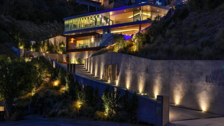Rising Glen Modern Masterpiece by world-renowned Make Architecture
