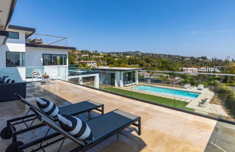 Newly Built Contemporary Mansion in Beverly Hills Asking for $24,500,000