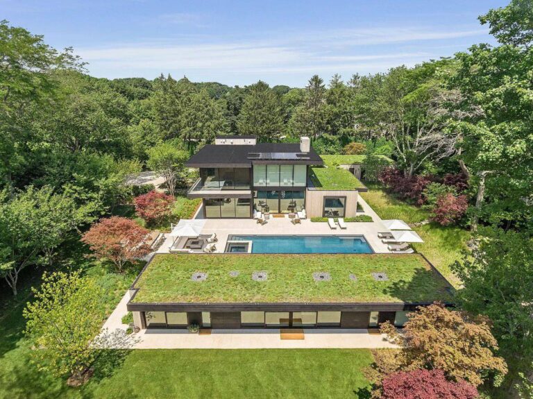 $19,000,000 Spectacular Hamptons Modern Masterpiece for The Most Discerning