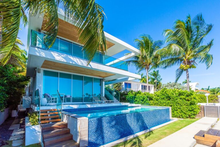 A Trophy Home on Miami Beach’s Exclusive Palm Island Offered at $7.9 Million