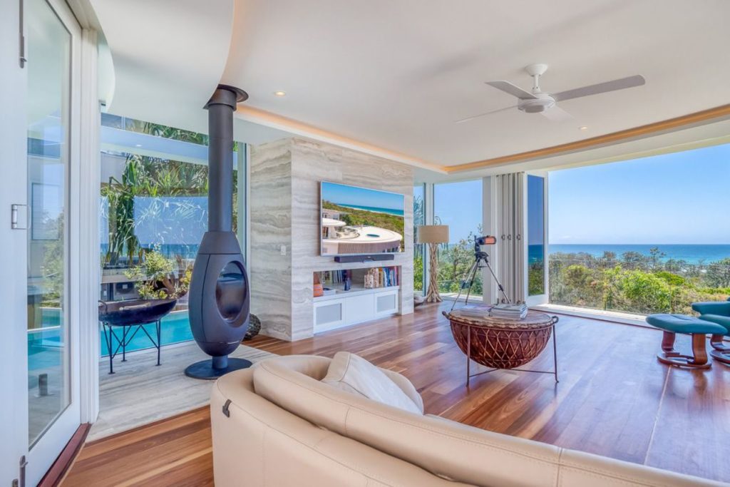 Beachfront Home in Queensland
