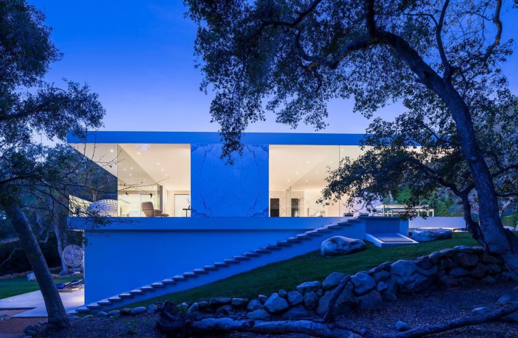 Glass Pavilion Contemporary in Los Angeles by Steve Hermann Design