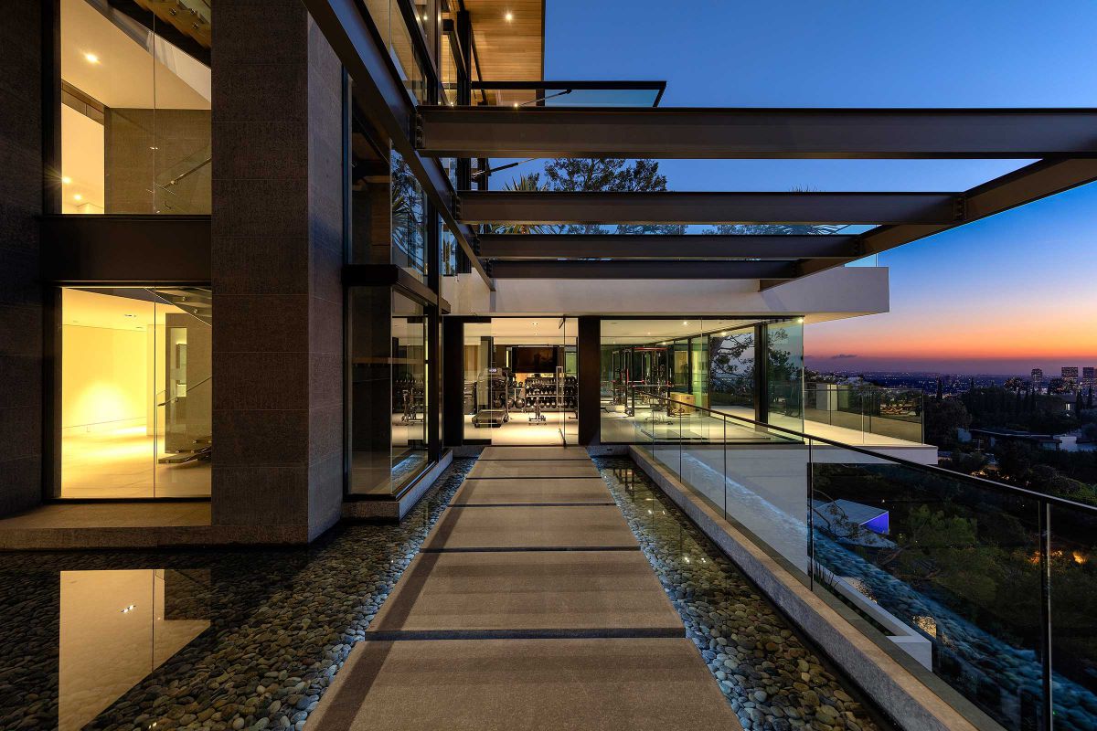 Hollywood-Hills-Contemporary-in-Los-Angeles-by-Michael-Fulle-20