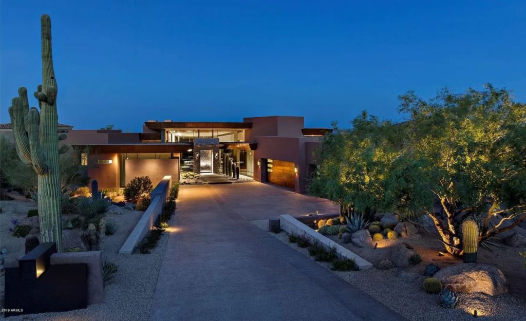 Custom Home in Scottsdale