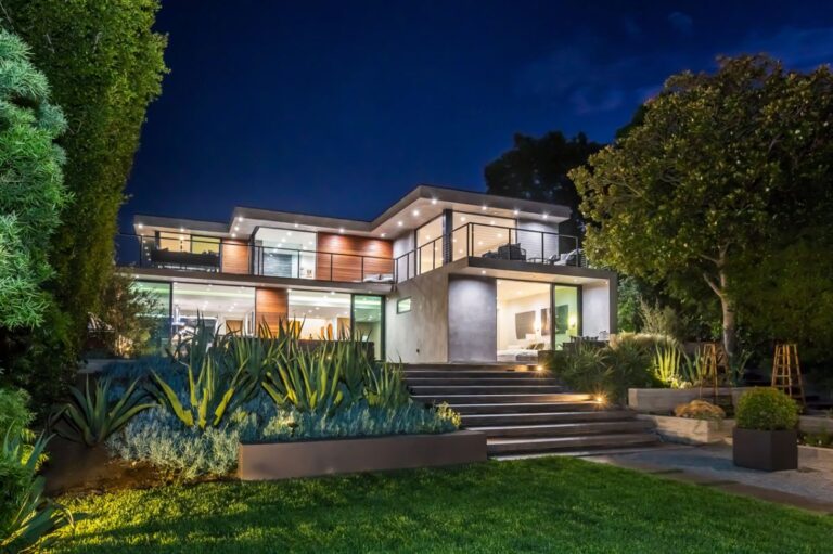 $8.5 Million Exceptional Cutting Edge Masterpiece in Los Angeles