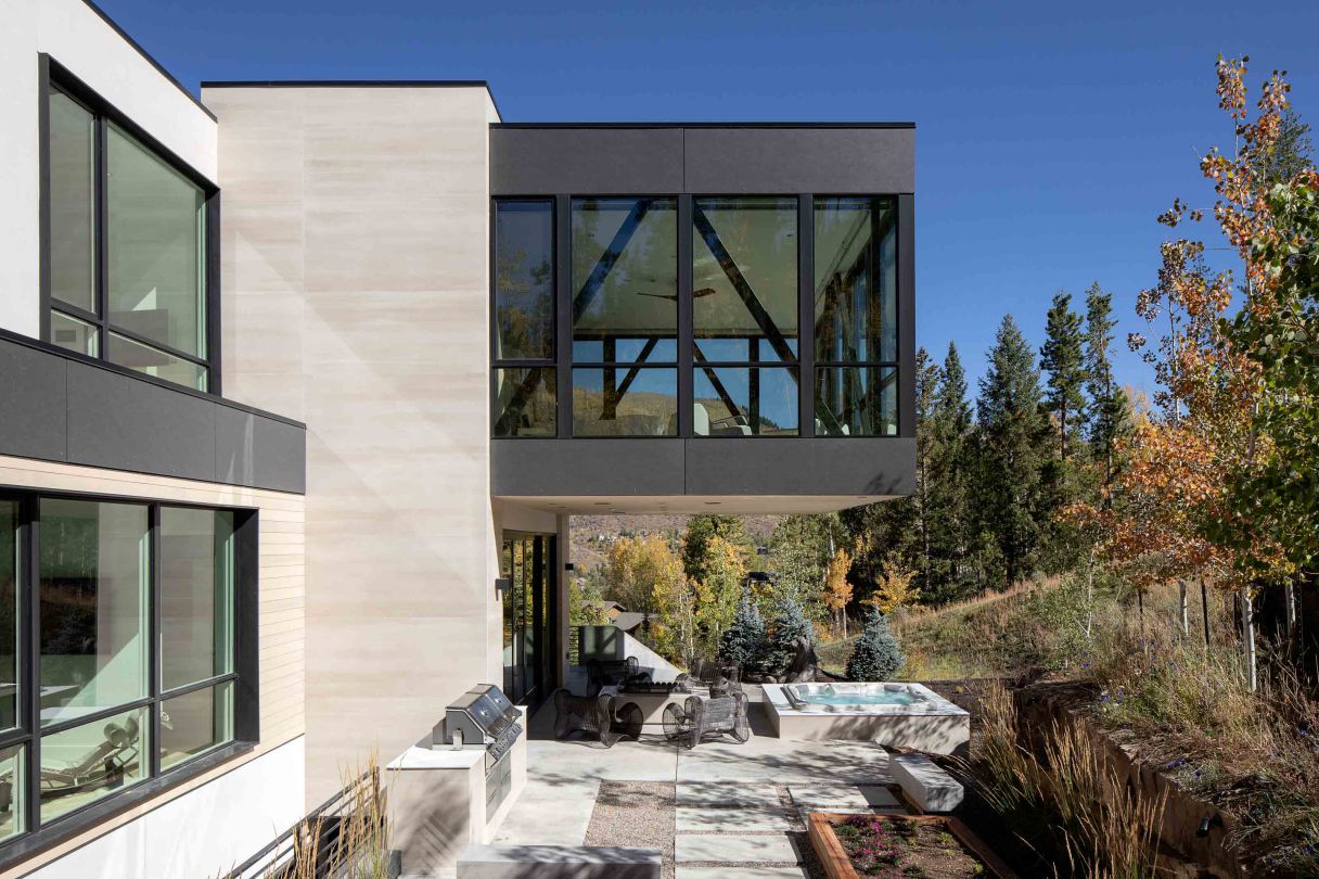 Vail-Modern-Mountain-Home-in-Colorado-by-Brandon-Architects-21