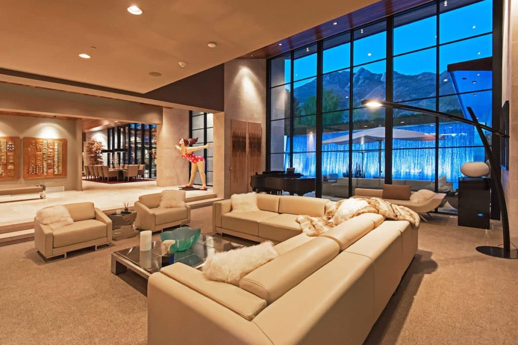 Contemporary Mansion in Salt Lake City