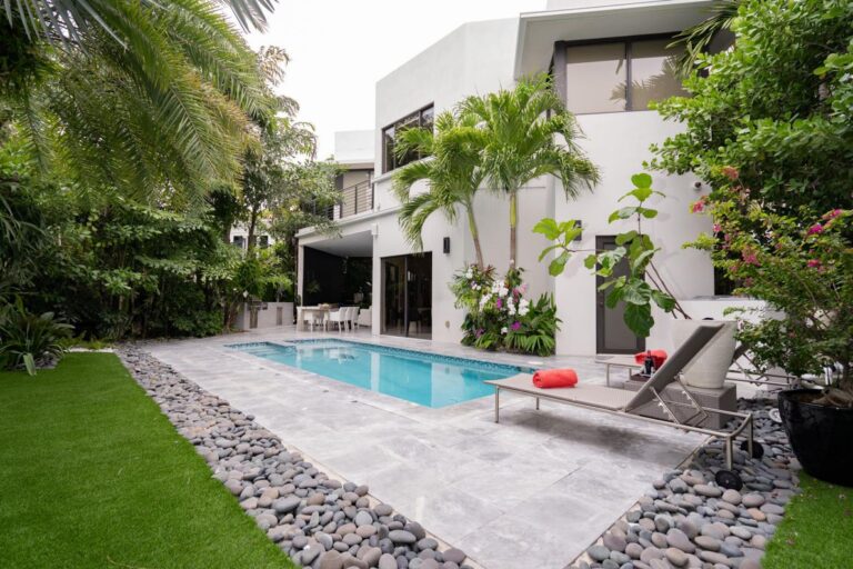 Green Kirk Street Modern Home in Florida on Market for $3.2 Million