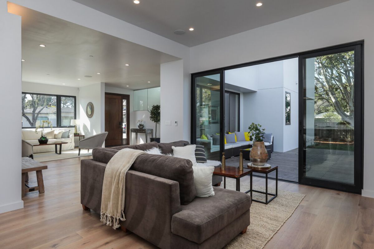 Modern Home in Palo Alto hits Market for $4.3 Million LUXURY HOUSES