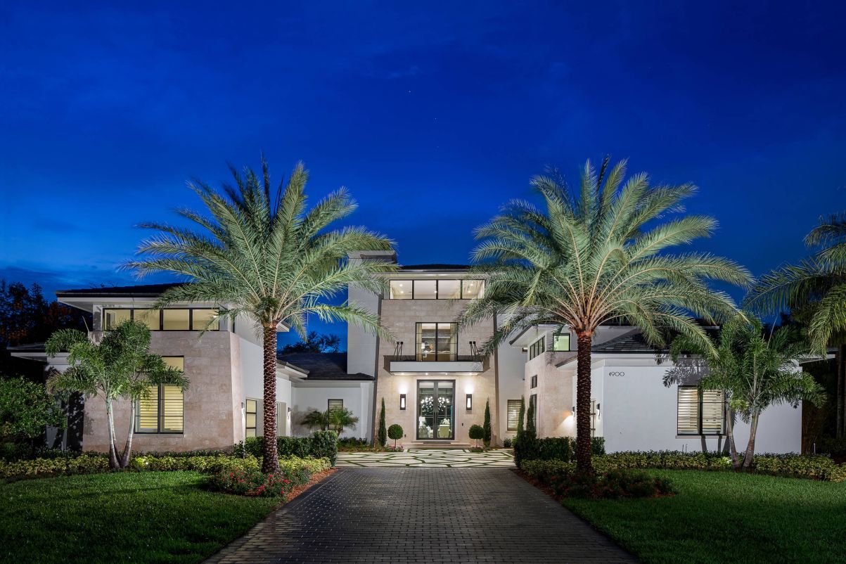 Contemporary-Charm-in-Isleworth-FL-by-Marc-Michaels-Inte-11