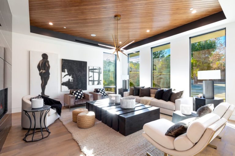 Encino Contemporary Interior Design by Meridith Baer Home