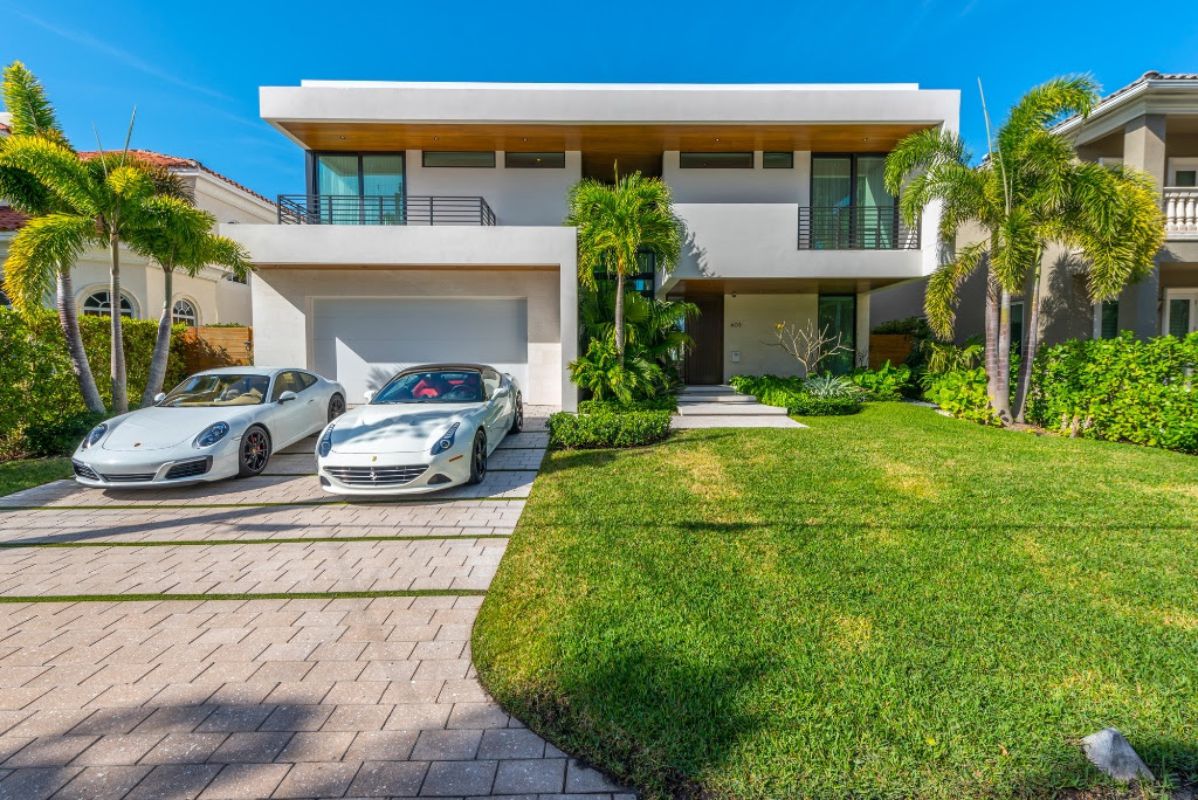 Solar-Isle-Home-in-Fort-Lauderdale-designed-by-One-Design-Build-LLC-1-1