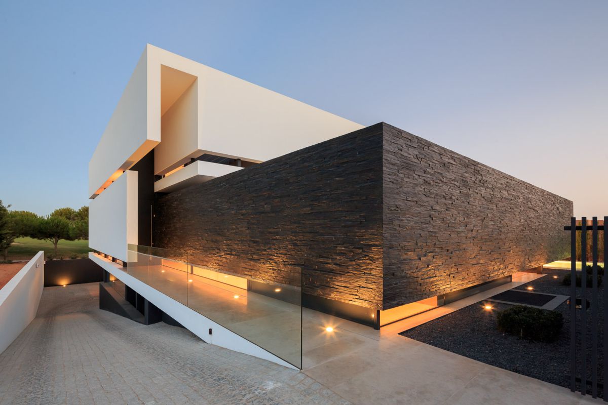 Villa-VLM15-in-Portugal-by-Arquimais-Architecture-and-Design-7